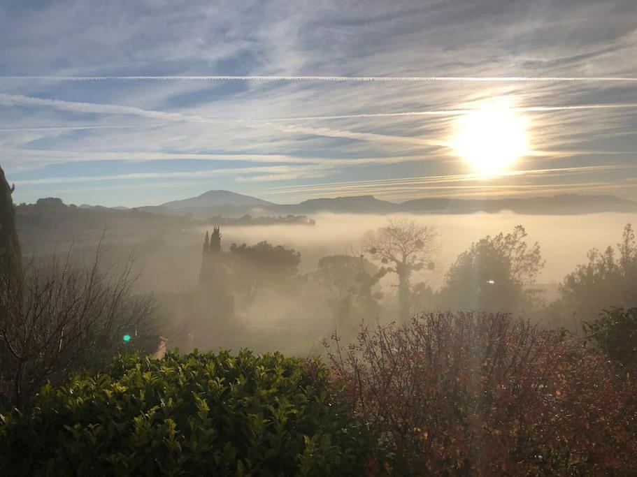 La Vue Sur Le Mont Ventoux, Appartement & Parking Cairanne Extérieur photo